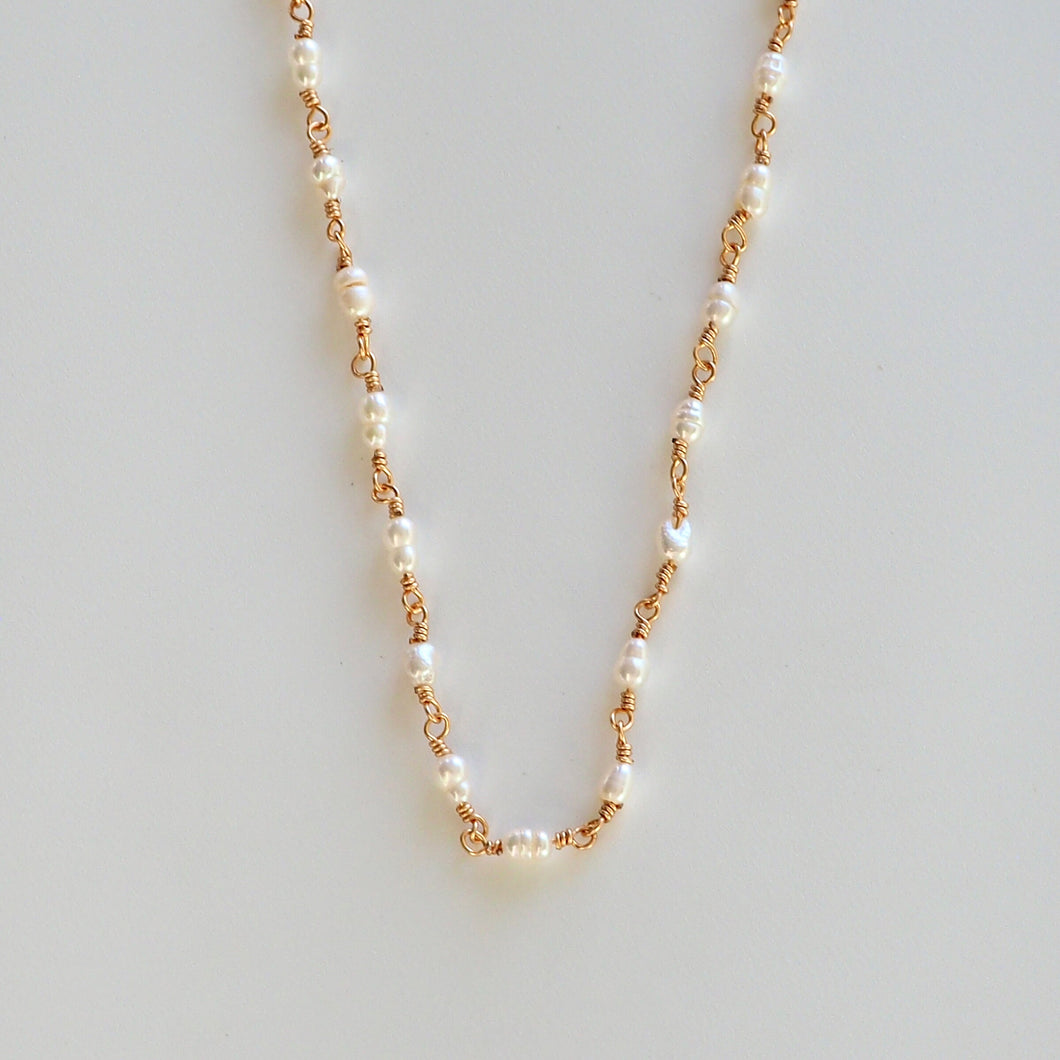 Freshwater pearl gold necklace