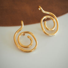 Load image into Gallery viewer, Helix Earrings - Gold /Silver
